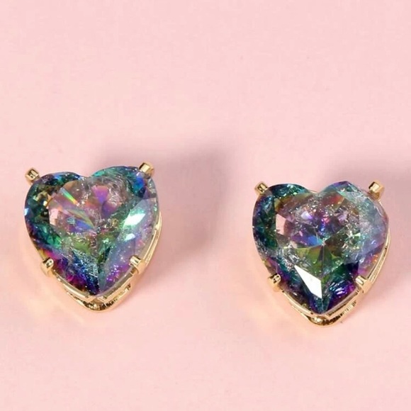 Jewelry - Gemstone heart stud earrings. New.
